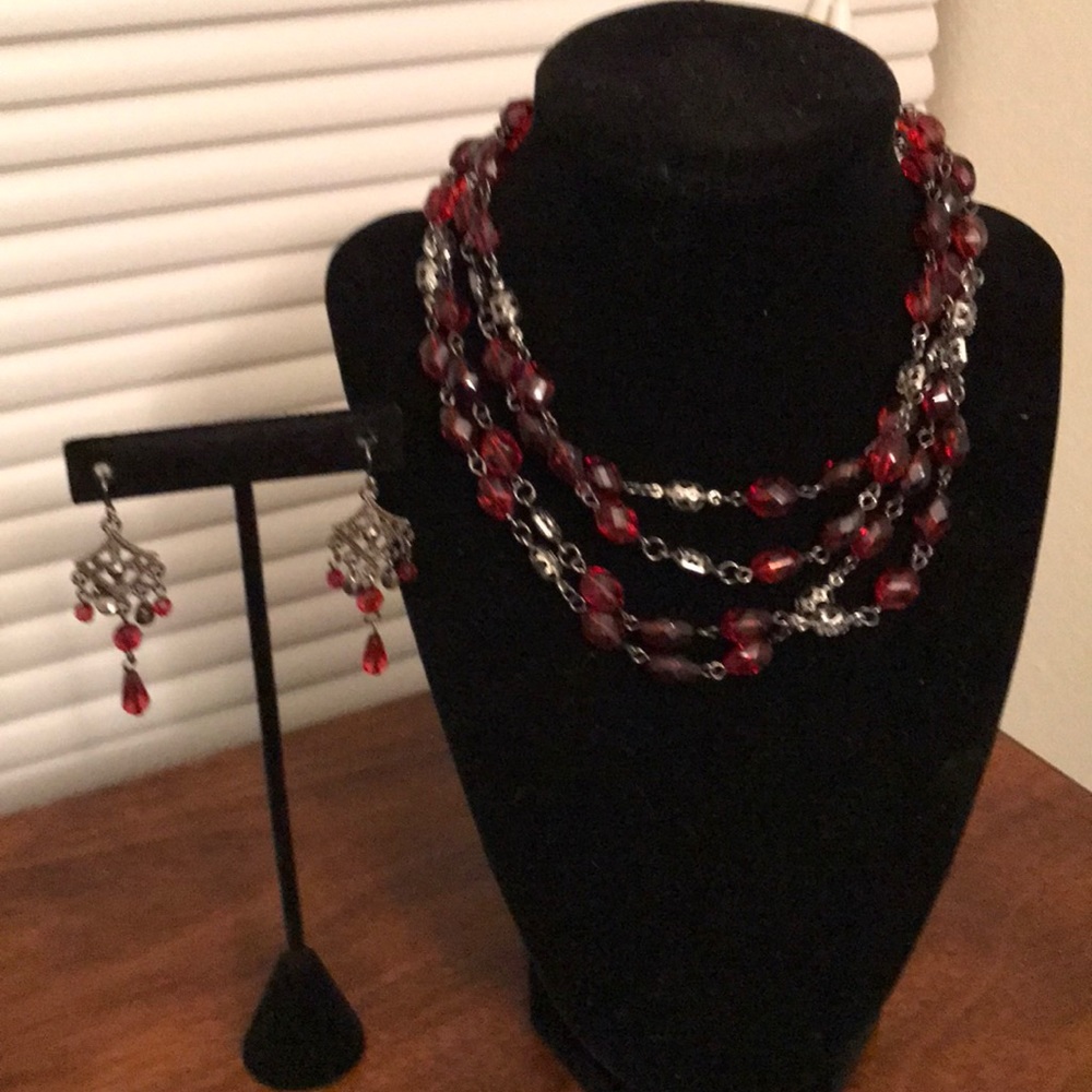 Red Beaded Necklace & Earrings